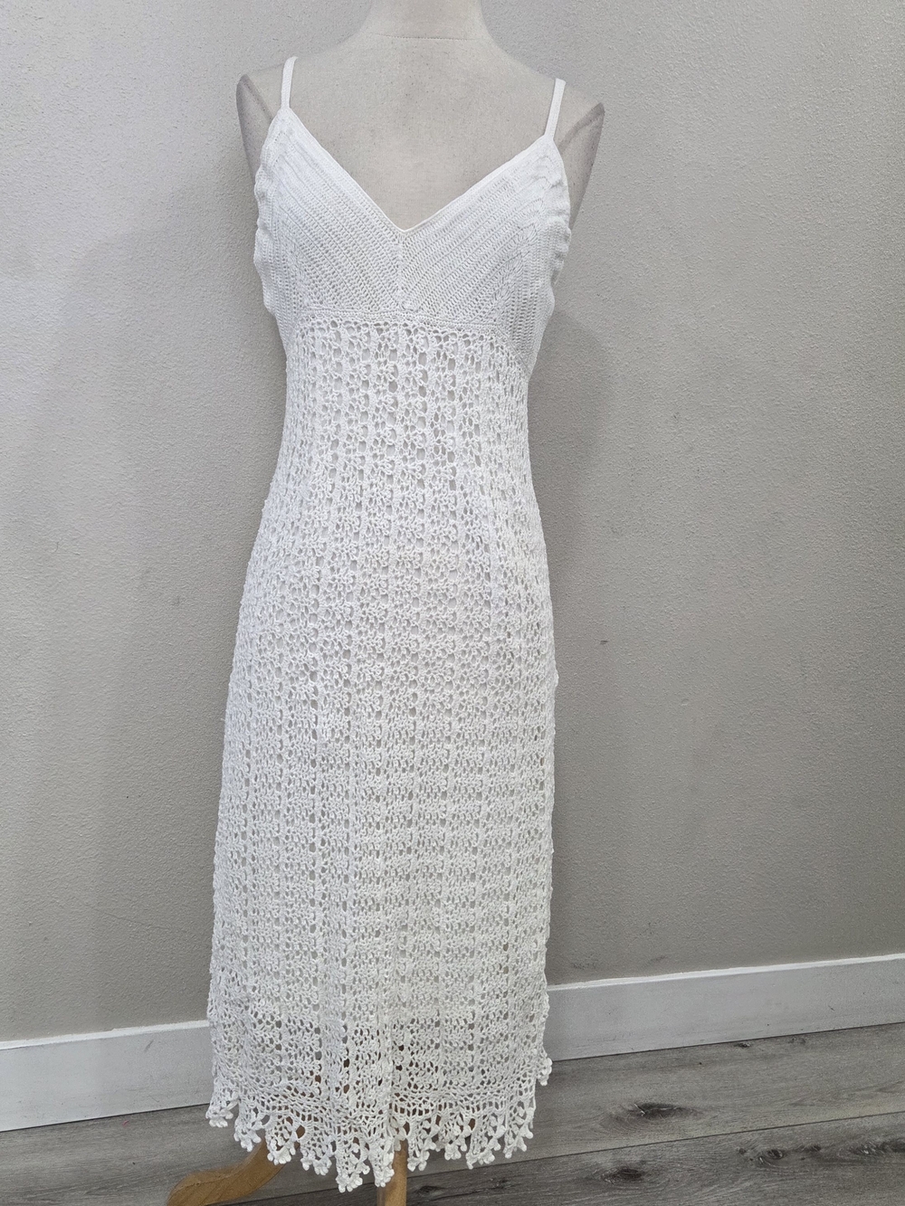Carmen Marc Valvo White Crochet Maxi Dress